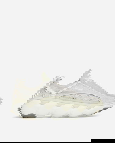 Superge in čevlji Nike Flyknit Bloom "Light Bone" W Siva | FD2149-002, 3