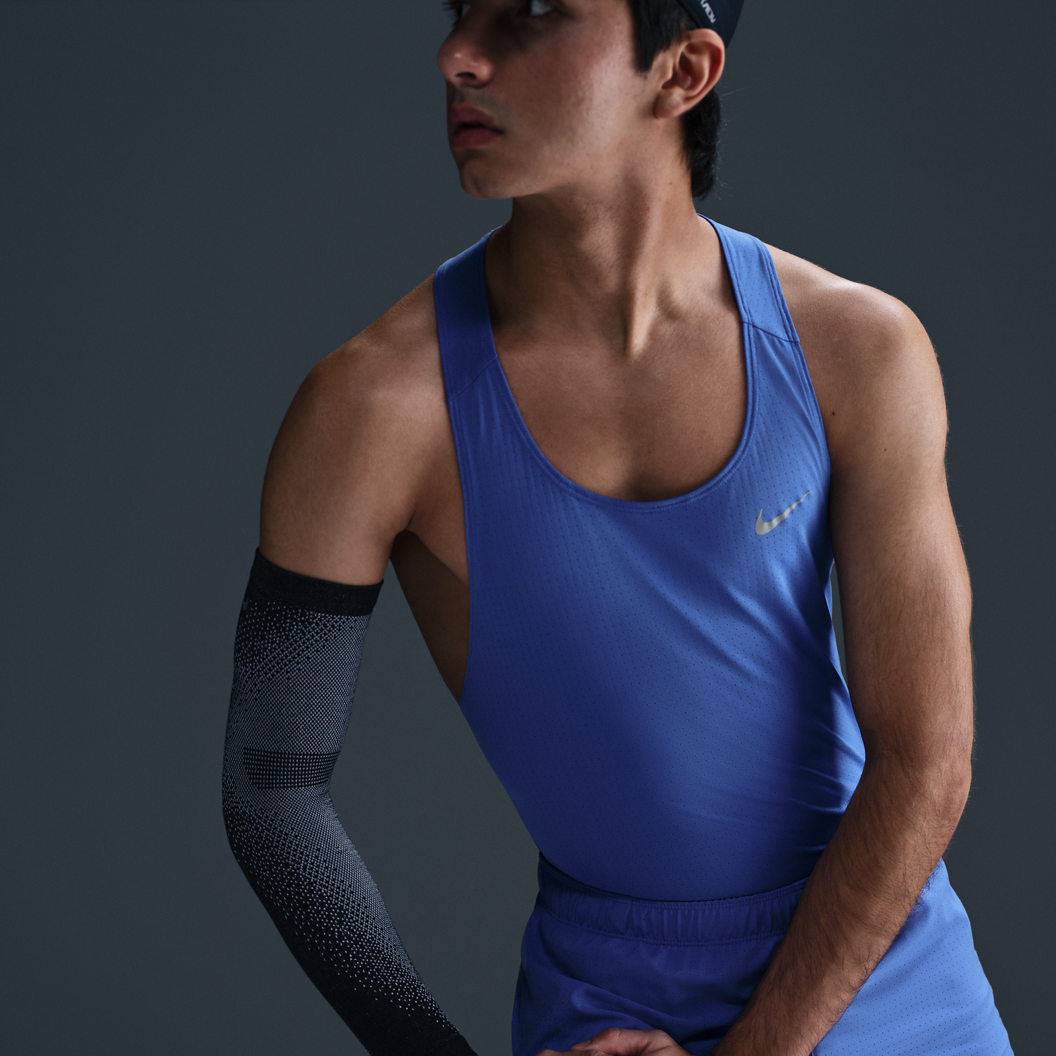 Majica brez rokavov Nike Dri-FIT Fast Running Tank Top Modra | FN4229-411, 1