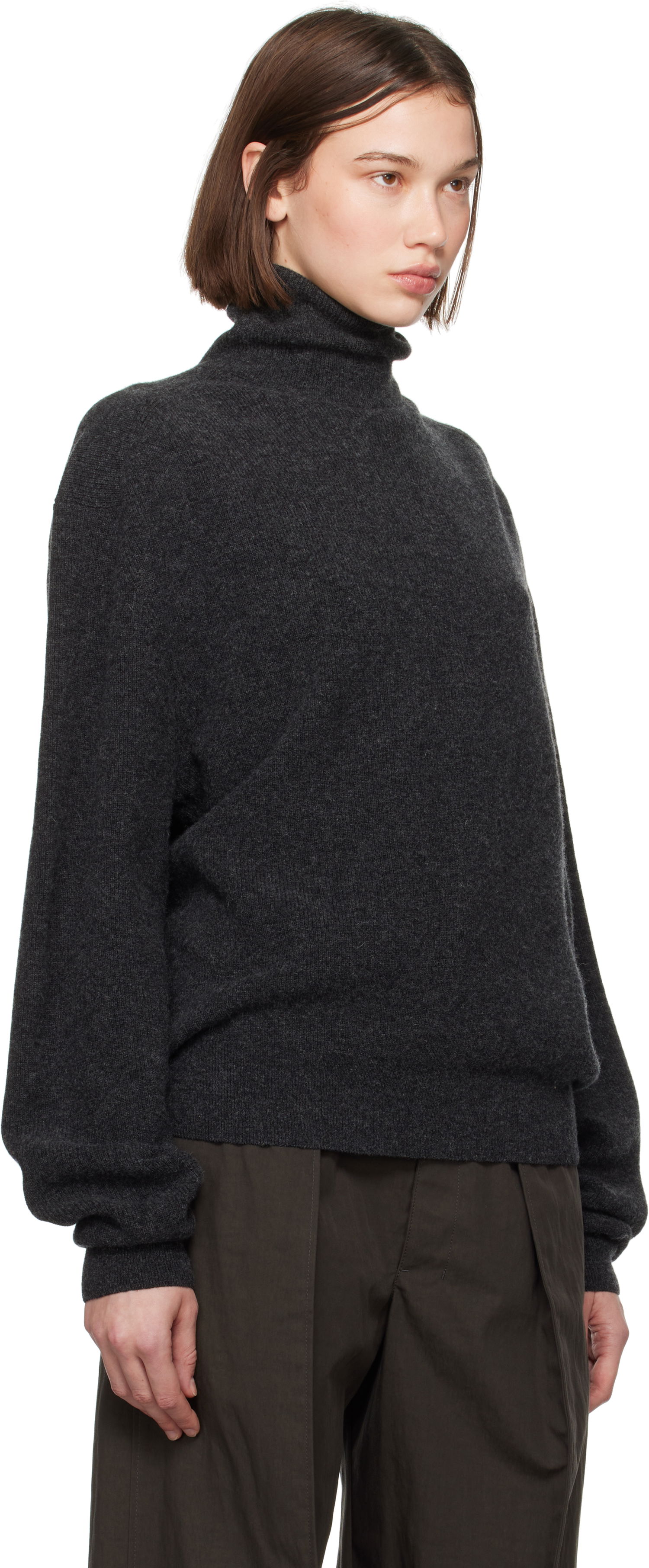 Pleteni pulover LEMAIRE LEMAIRE Ribbed Turtleneck Sweater Siva | TO1315 LK1026, 1