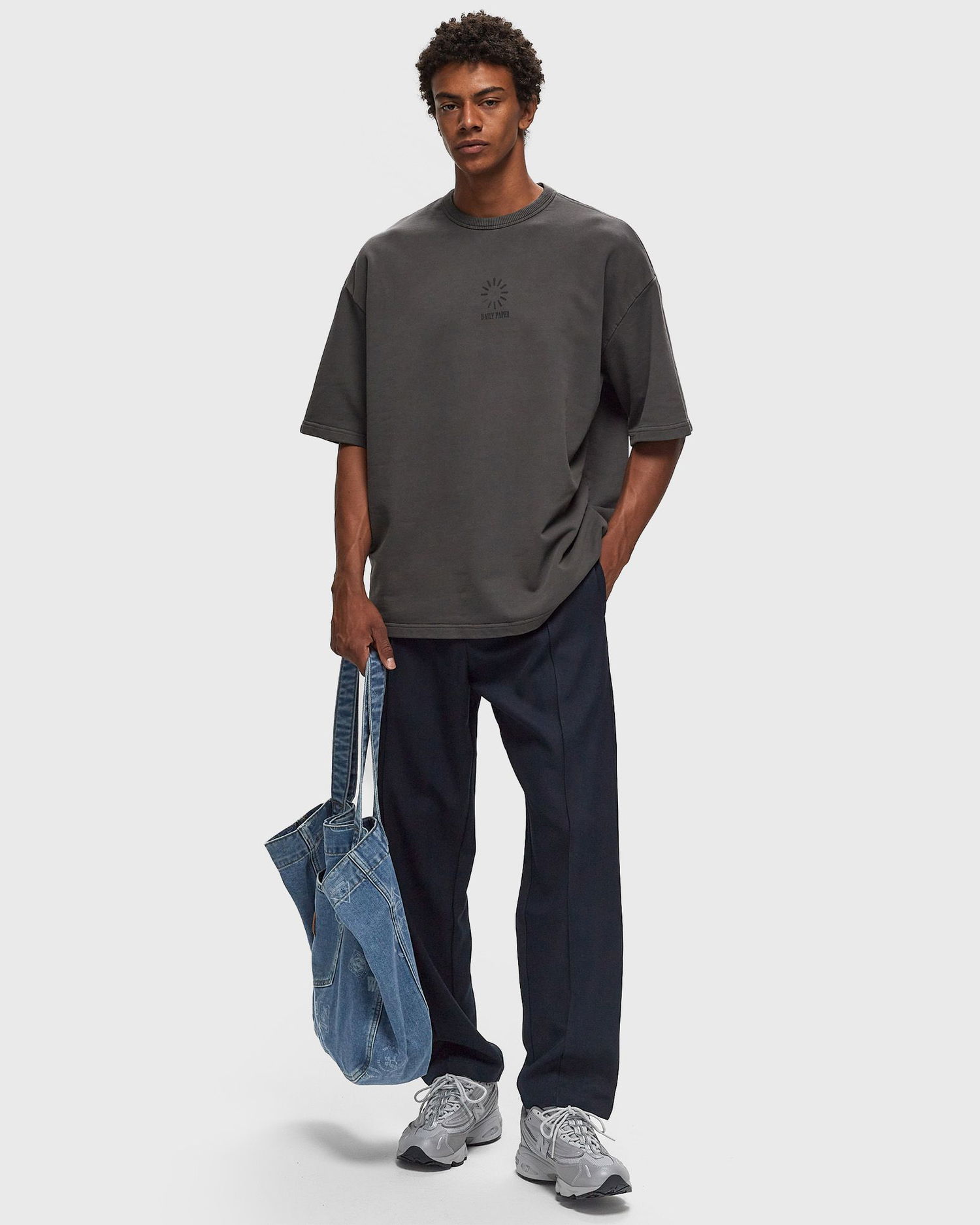 Majica DAILY PAPER BUFFERING OVERSIZED SS TEE Črna | 2421078, 1