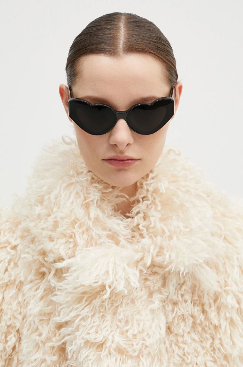 Sončna očala Fiorucci Heart Black Sunglasses Črna | U01FPASU133AC03BK01
