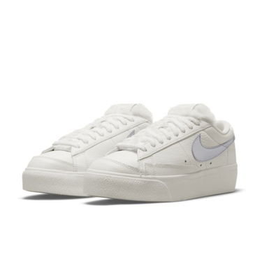 Superge in čevlji Nike Blazer Low Platform W Siva | DO8993-100, 2