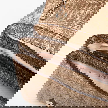 Torbica GUESS Guess Noelle II Convertible Crossbody Flap Bag Bež | HWBG9672210-LGW, 4