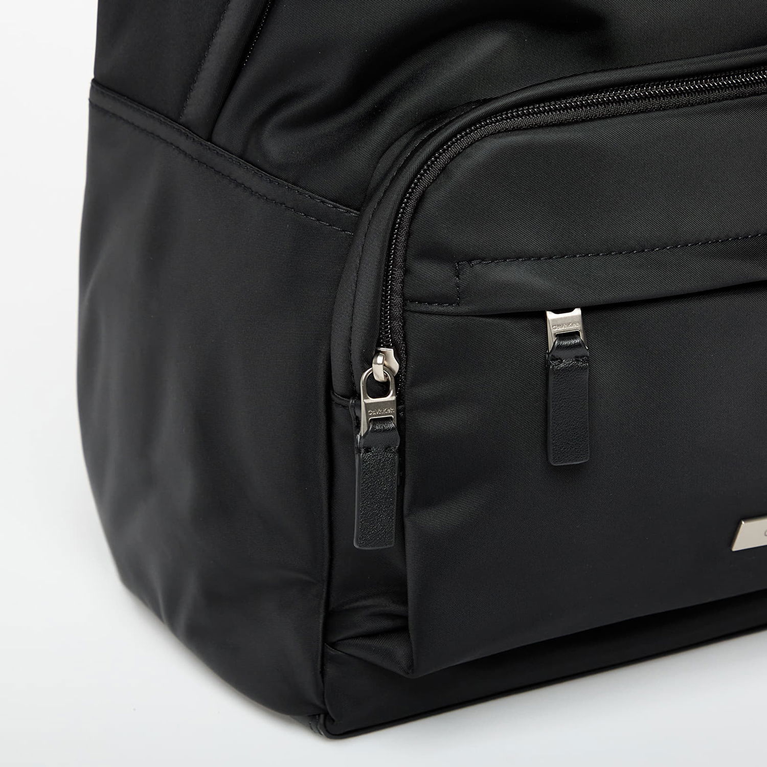 Nahrbtnik CALVIN KLEIN Calvin Klein Sleek Round Backpack Črna | LV04D3143G UB1, 1