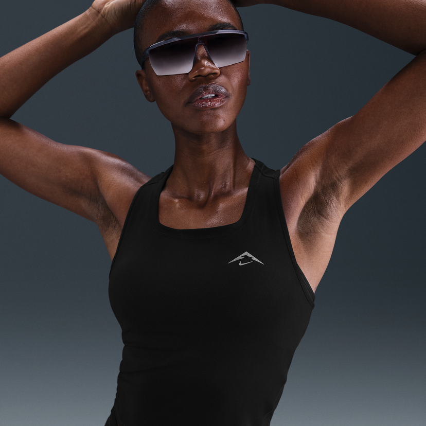 Majica brez rokavov Nike Nike Trail Dri-FIT Running Tank Črna | HJ2312-010