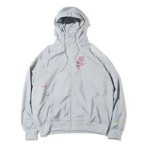 Vetrovka Nike Sportswear Sport Logo Printed Woven Breathable Hooded Jacket Siva | DM6868-073