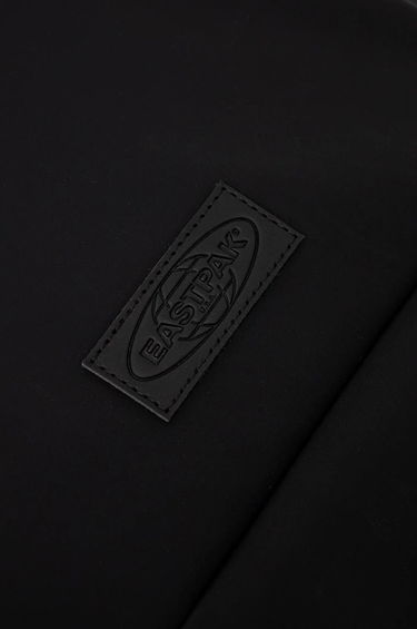 Nahrbtnik EASTPAK Black Tecum F Cnnct Backpack Črna | EK0A5BE91F51, 3