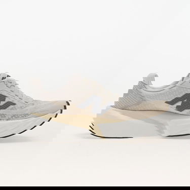 Superge in čevlji New Balance FuelCell Rebel v5 Bela | NBWFCXLX5, 2