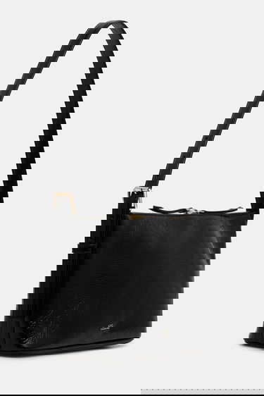 Torbica A.P.C. A.P.C. Sac Vera Shoulder Bag Črna | PXCCK.F61974, 1