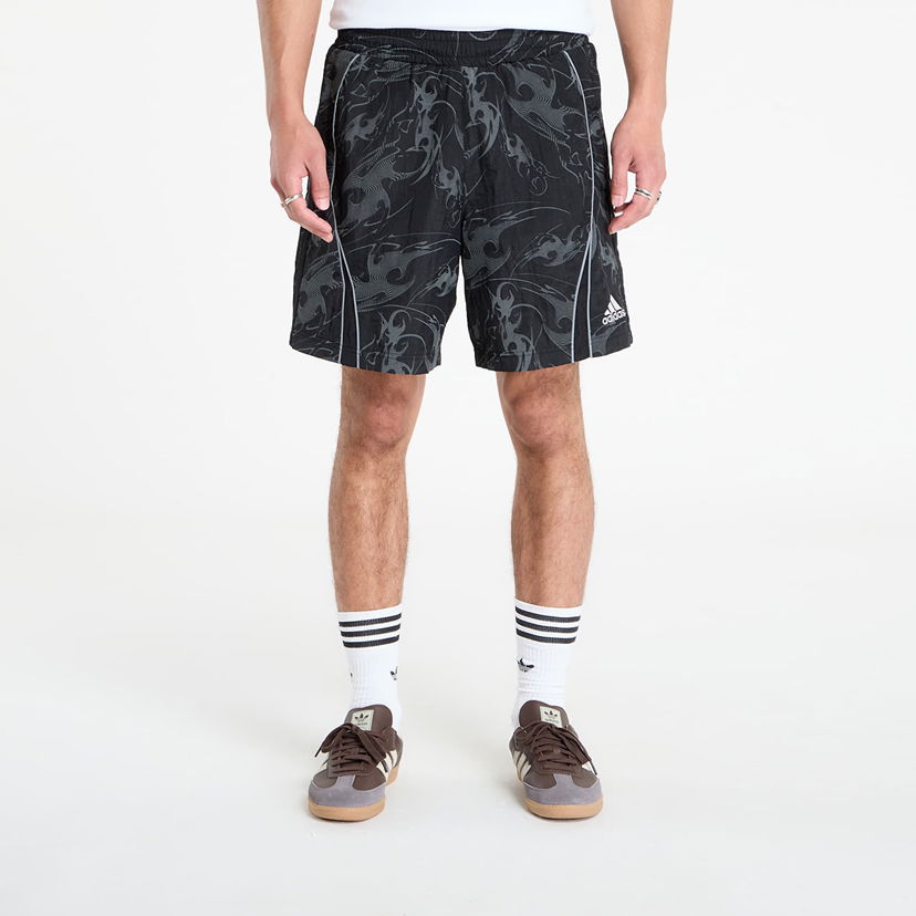 Kratke hlače adidas Originals Adilenium Season 4 Teamgeist Woven Shorts Črna | KF8525