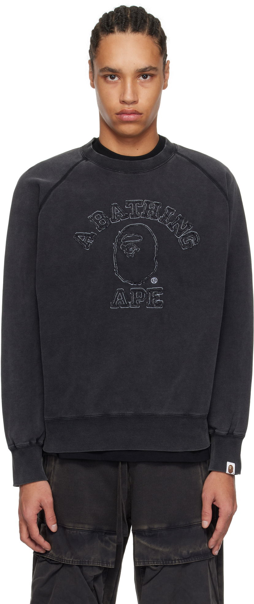 Pleteni pulover BAPE Washed Effect Relaxed Fit College Patch Sweatshirt by BAPE Črna | 001SWK801001M