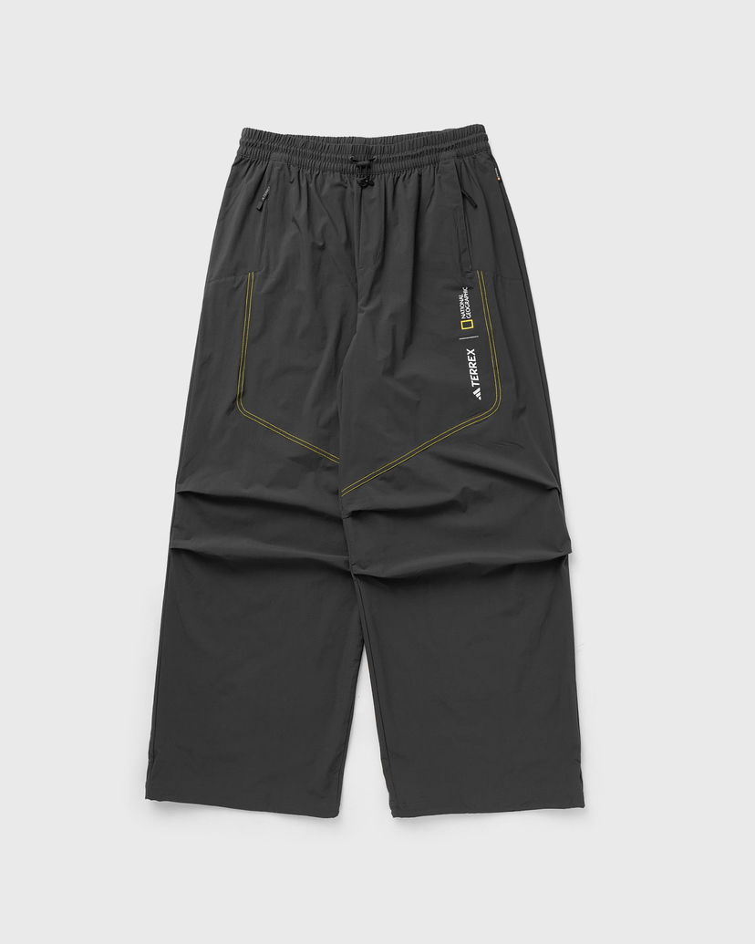 Hlače adidas Originals National Geographic A.R. Woven Pants Črna | KC2339