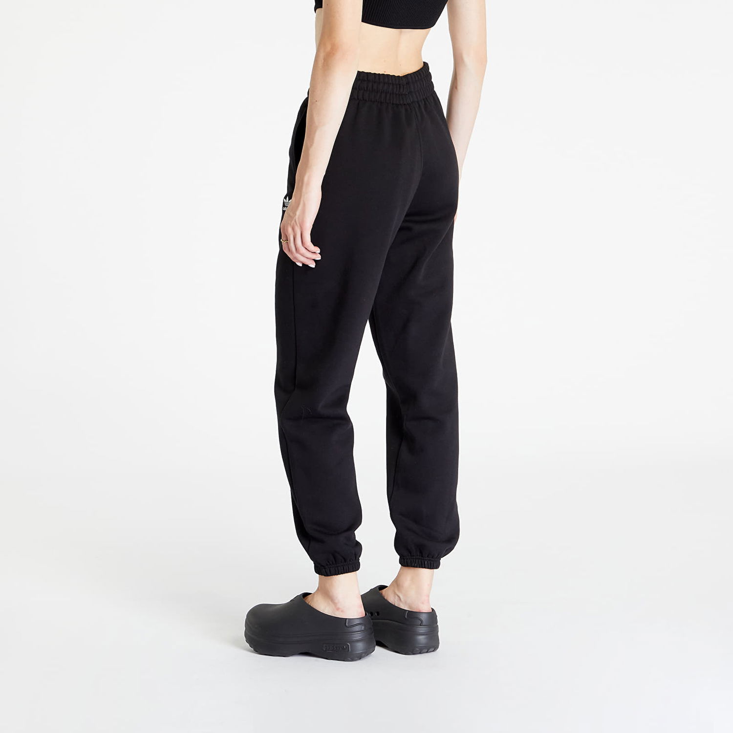 Trenirka adidas Originals Essentials Fleece Pants Black Črna | IA6437, 1