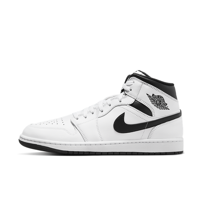Superge in čevlji Jordan Air Jordan 1 Mid "White Black" Bela | DQ8426-132