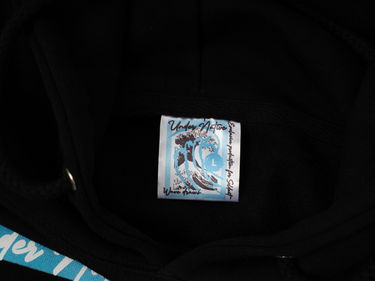 Pulover Under Native Wave Draws Hoodie Črna | UN18, 4