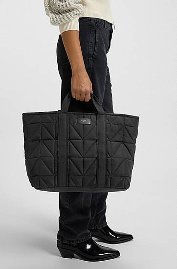 Tote bag BOSS Quilted tote bag with logo patch Črna | 50552480, 1
