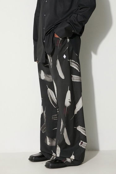 Hlače Marcelo Burlon Feathers Trousers Črna | CMCA187F23FAB0031001, 0