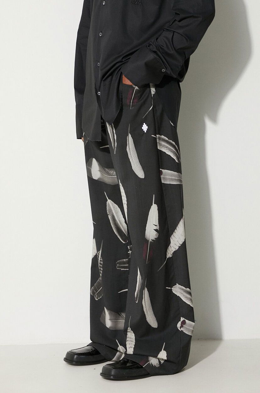 Hlače Marcelo Burlon Feathers Trousers Črna | CMCA187F23FAB0031001