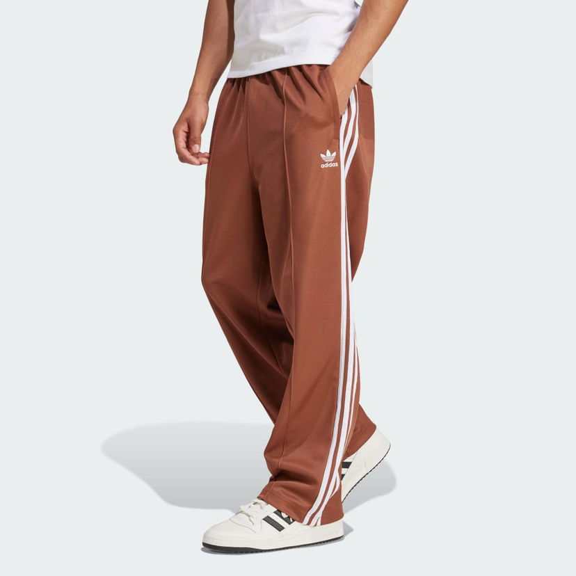 Trenirka adidas Performance Baggy Fit Firebird Sweatpants Rjava | IZ2476