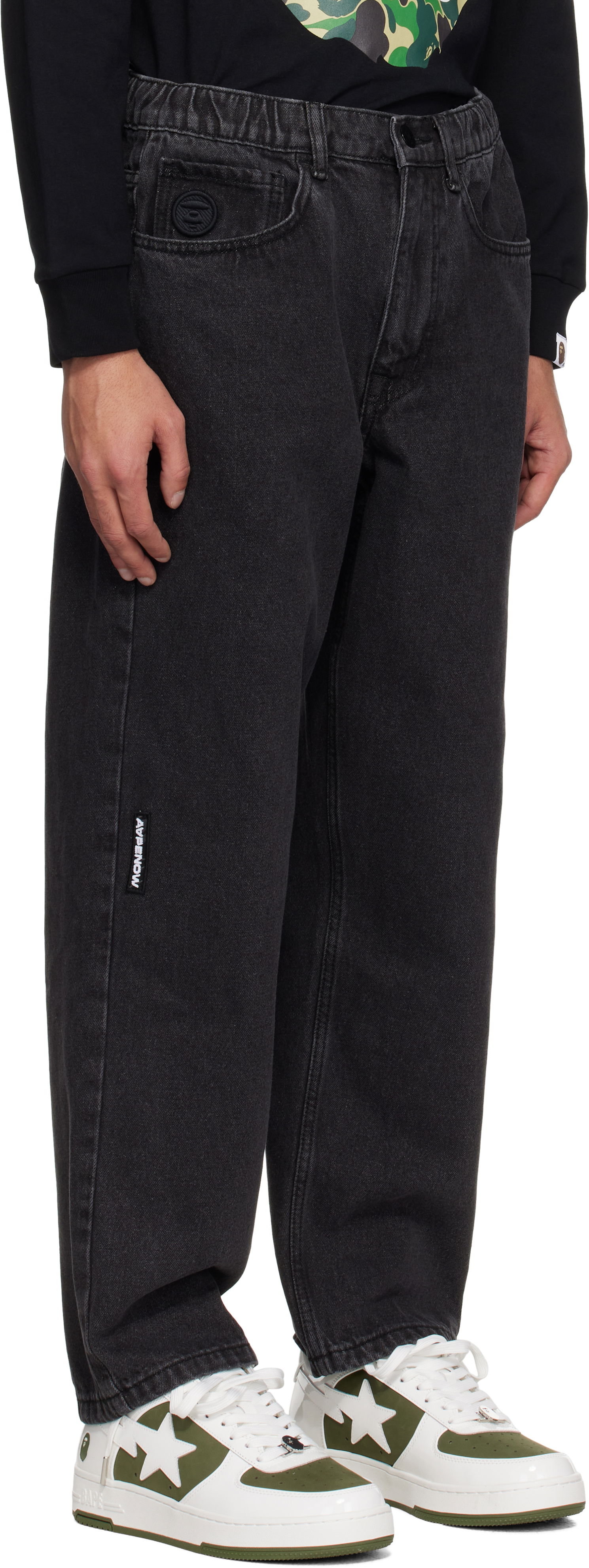 Kavbojke AAPE by A Bathing Ape AAPE by A Bathing Ape 'AAPE NOW' Moonface Logo Jeans Črna | AAPPTMB662XXOBKL, 1