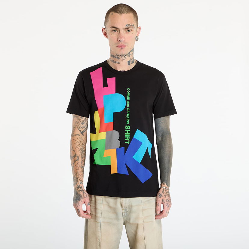Majica Comme des Garçons Comme des Garçons SHIRT T-Shirt with Colorful Block Letter Graphic S Črna | FP-T002-W25 Black
