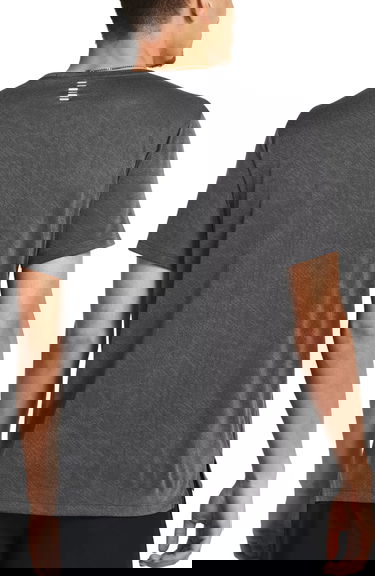 Majica Under Armour UA LAUNCH CAMO SHORTSLEEVE Siva | 1386681-025, 1