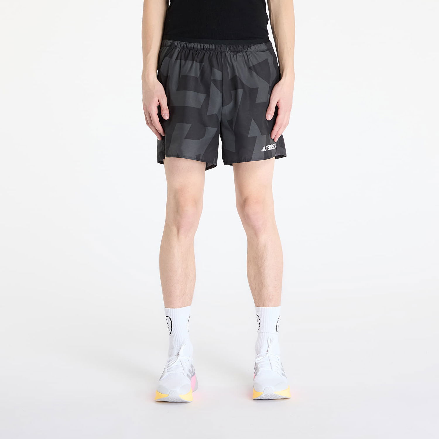 Kratke hlače adidas Performance Terrex Multi Printed Light Shorts Črna | JE9415, 0