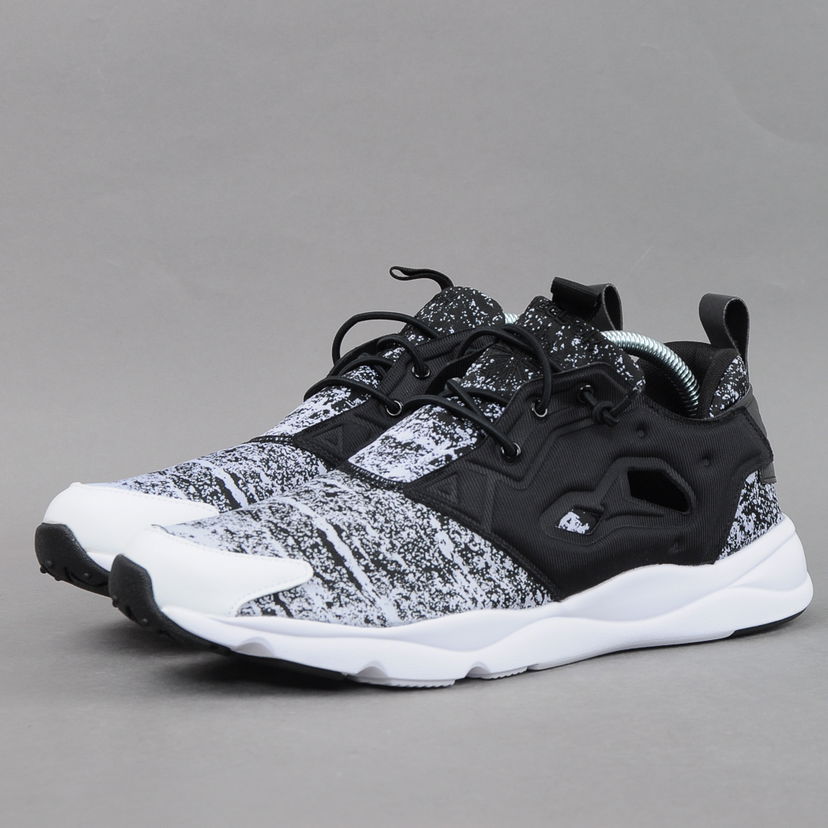 Superge in čevlji Reebok Fury Lite JF Črna | v69500