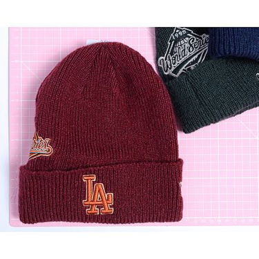 Beanie New Era Knit Beanie with Patch Rdeča | 60580732, 3