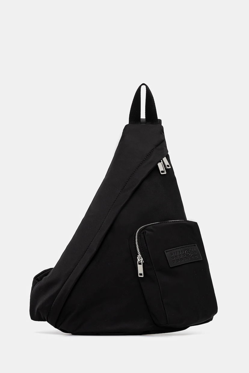 Torba za čez ramo Maison Margiela MM6 Maison Margiela Asymmetric Sling Bag Črna | SB5WG0019.P8504.T8013