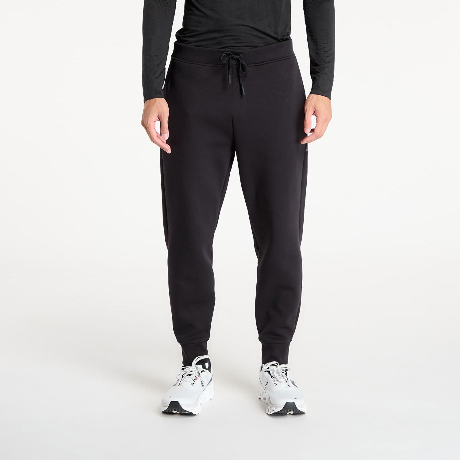 Trenirka On Running On Focus Tech Sweatpants Črna | 1MF30320553 M, 0