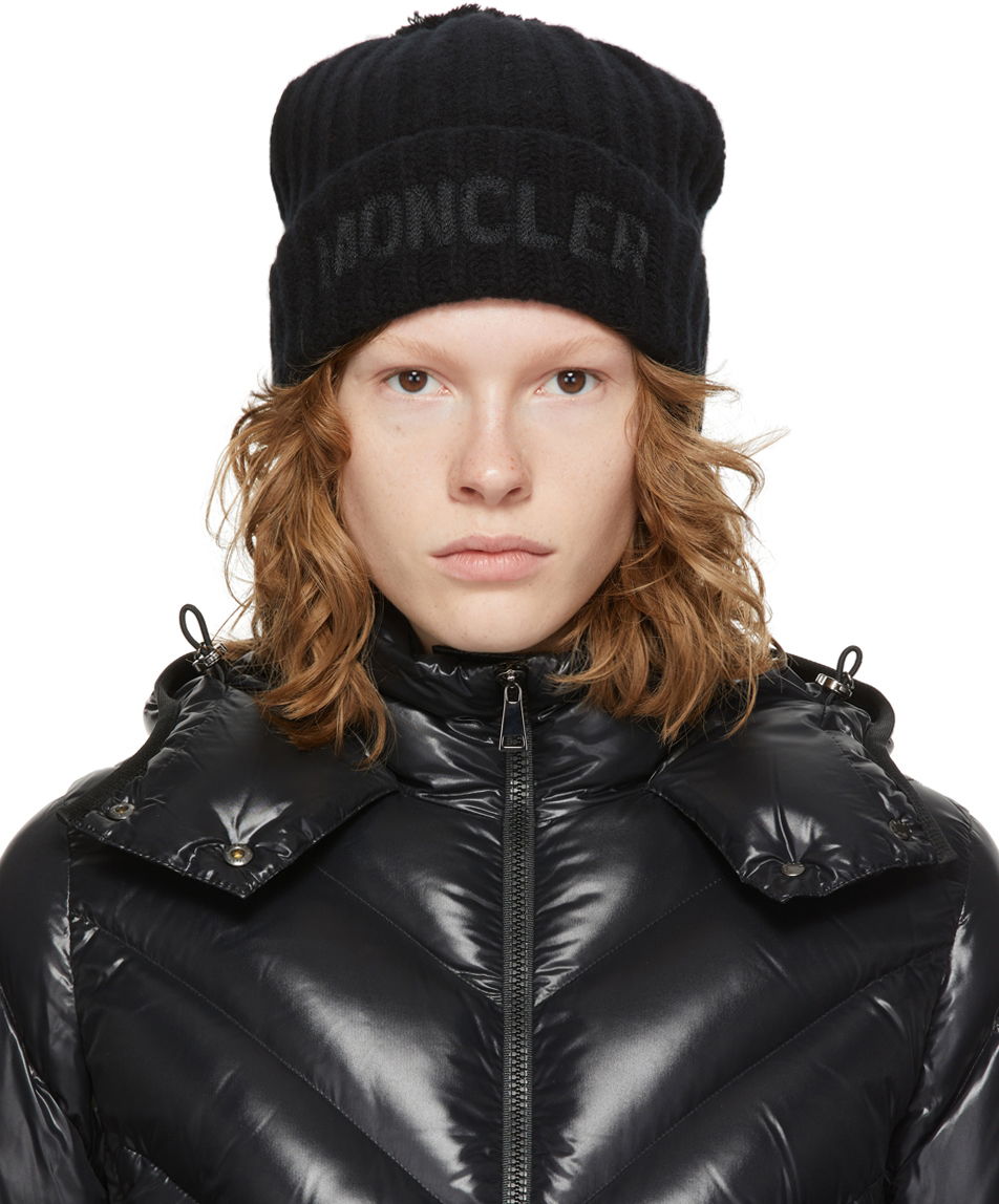 Beanie Moncler Wool Pom Pom Logo Beanie Črna | G20933B00007M1115, 0