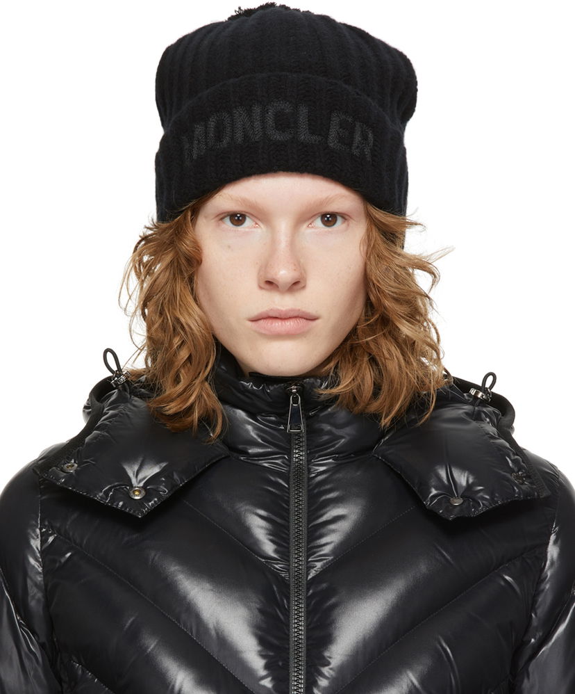 Beanie Moncler Wool Pom Pom Logo Beanie Črna | G20933B00007M1115