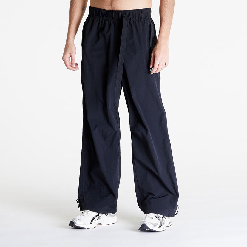 Hlače in kavbojke adidas Originals Men's nylon pants adidas Adi Cargo Pants Black Črna | IS0188