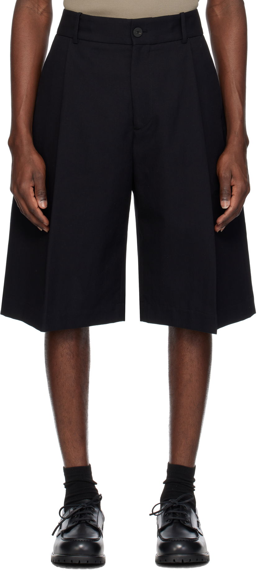 Kratke hlače Studio Nicholson Studio Nicholson Fowld Wide-Leg Shorts Črna | FOWLD SNM - 1187