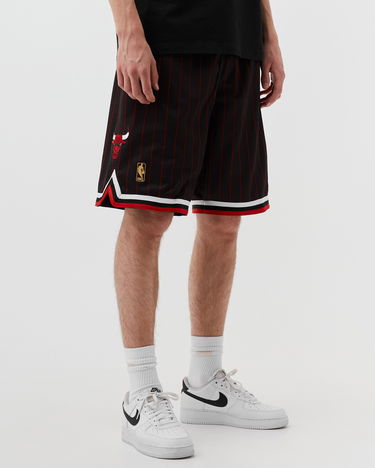 Kratke hlače Mitchell & Ness NBA AUTHENTIC ALTERNATE SHORTS CHICAGO BULLS 1996-97 Črna | ASHRGS18112-CBUBLCK96, 1