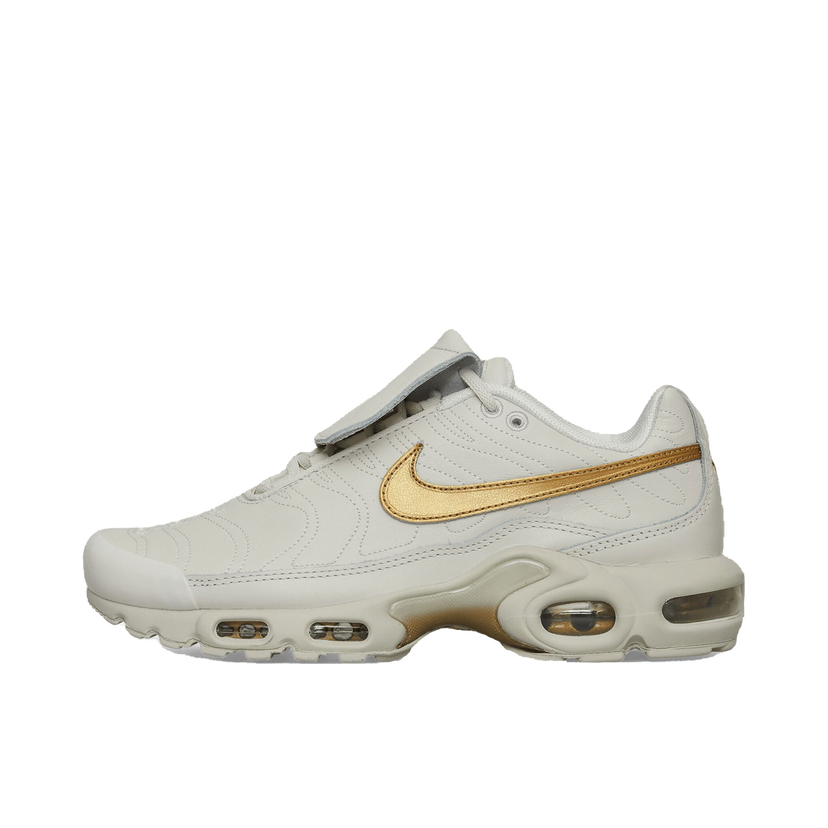 Superge in čevlji Nike Air Max Plus TNPO Metallic Gold Bela | HV2541-001