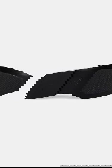 Superge in čevlji GANNI GANNI Studs Square Toe Shiny Croco Loafers Črna | S3014, 4
