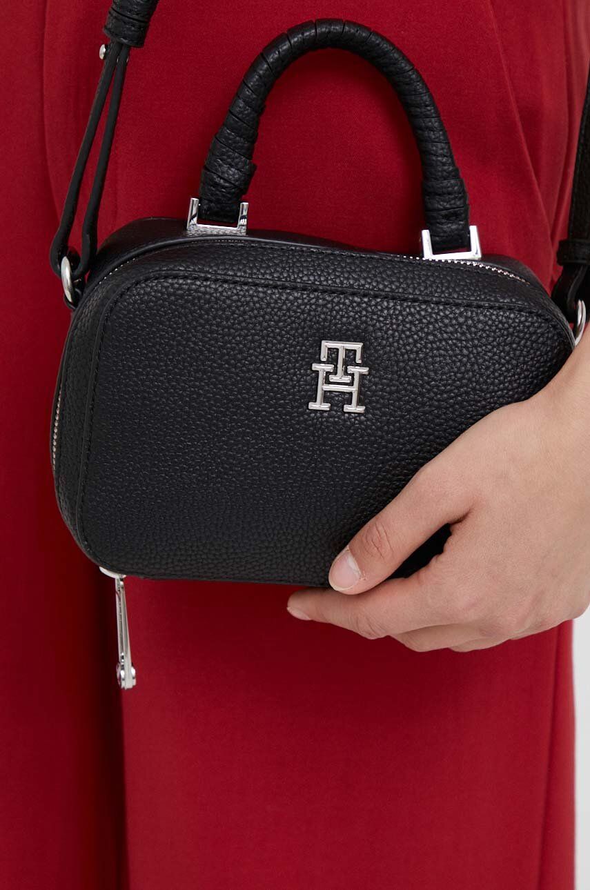 Torbica Tommy Hilfiger Emblem Small Bag Črna | AW0AW14880, 0