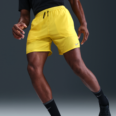 Kratke hlače Nike Nike Stride 7" Running Shorts Rumena | dm4761-718, 2
