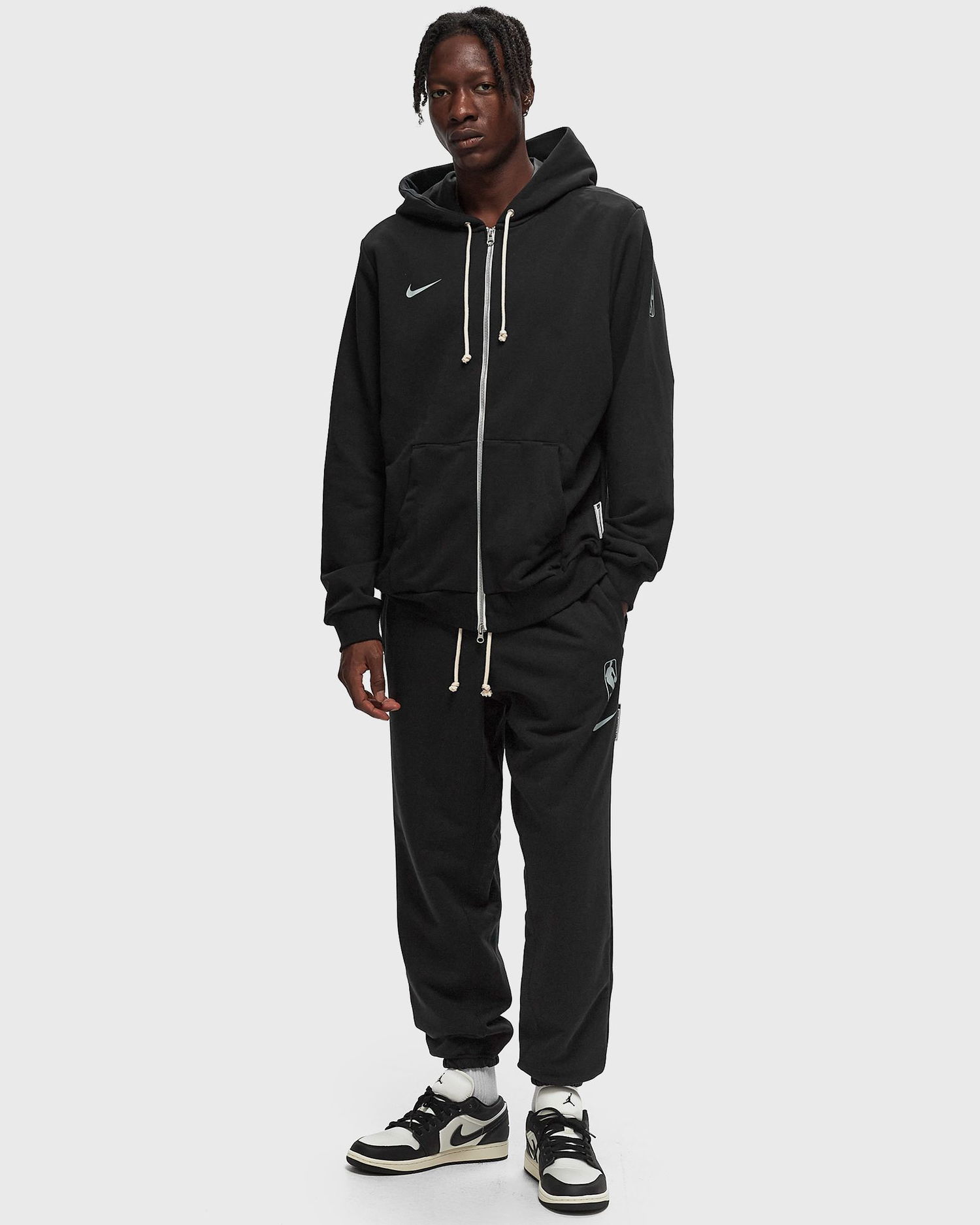 Trenirka Nike N31 DRI-FIT STANDARD ISSUE PANTS Črna | FQ3464-010, 1