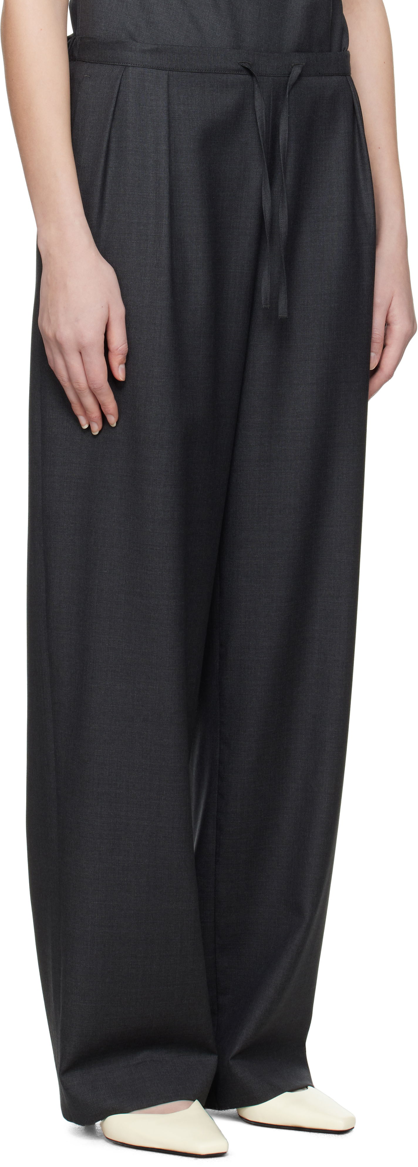 Hlače Loulou de Saison Loulou de Saison Cove Trousers Črna | COVE, 1