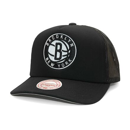 Klobuk Mitchell & Ness Brooklyn Nets Trucker Hat Črna | HT8032-BNEBLCK, 0