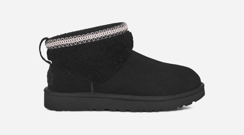 Superge in čevlji UGG Classic Ultra Mini Maxi Curly Boot Črna | 1158263-BLK