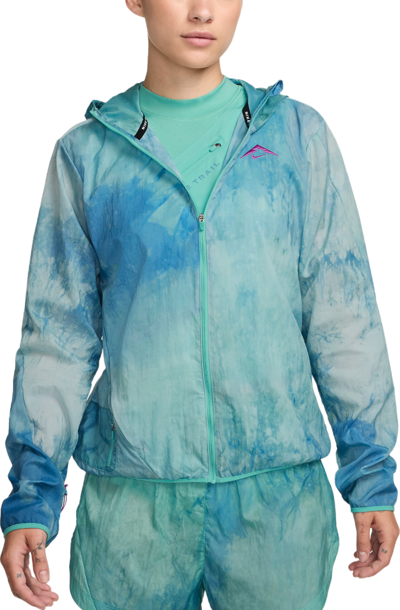 Vetrovka Nike Trail Jacket Turkizna | fn6853-300