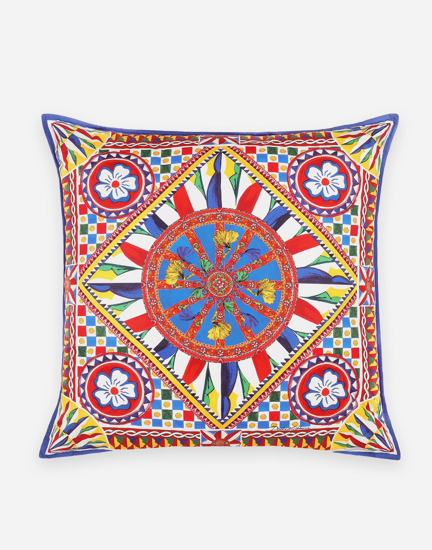 Home decor Dolce & Gabbana Intricate Geometric Wheel Print Canvas Cushion Large Onesize Večbarvna | TCE003TCA97UC068, 0