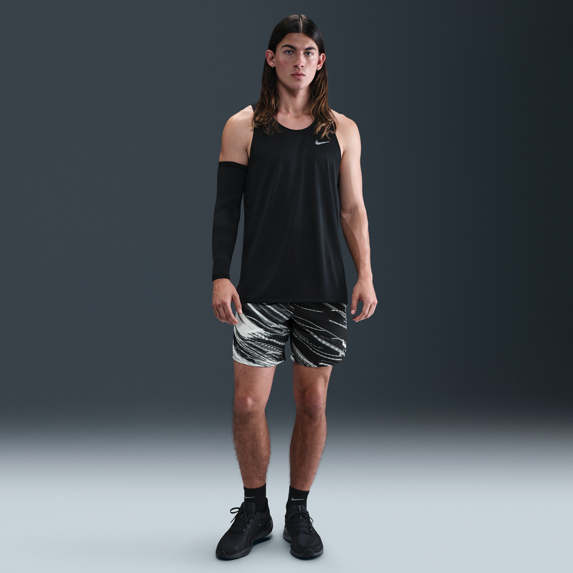 Kratke hlače Nike 7" Dri-FIT Stride Running Shorts with Liner Črna | IB7928-025