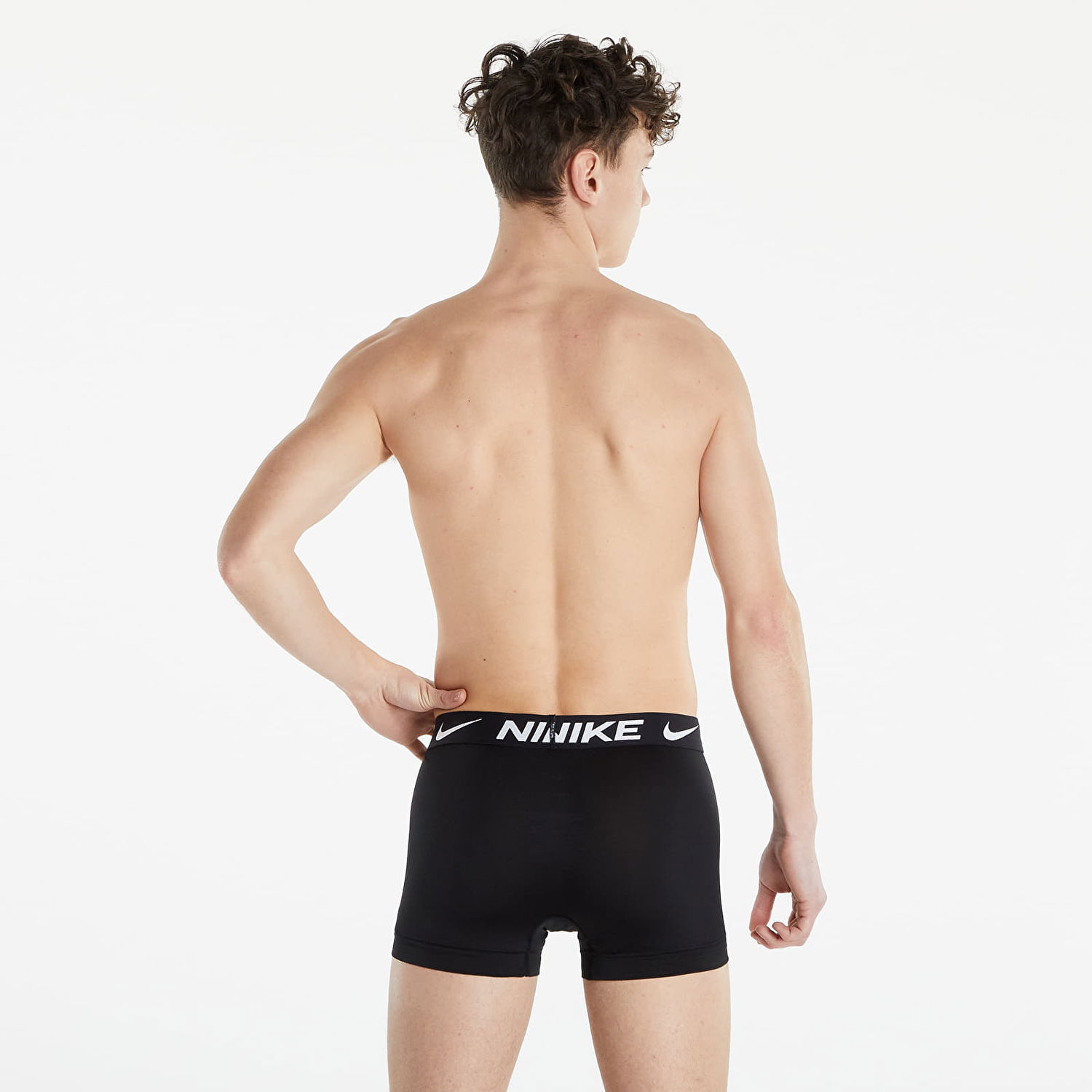 Spodnje perilo in nogavice Nike Trunk 3 Pack Črna | KE1156 UBI, 1