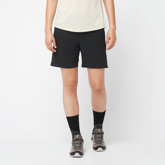 Kratke hlače Salomon Wayfarer Ease Shorts Črna | LC2207900