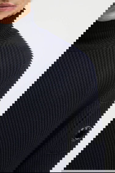 Pleteni pulover C.P. Company Ribbed Wool Blend Turtleneck Sweater with Sleeve Pocket Mornarica | 19CMKN220A006595A, 3